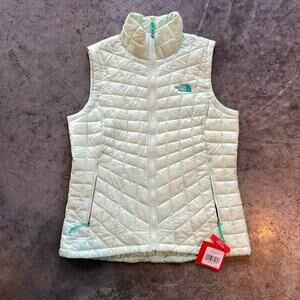 The North Face ThermoBall Vest Womens Medium M Ambrosia Green Slim Fit NWT